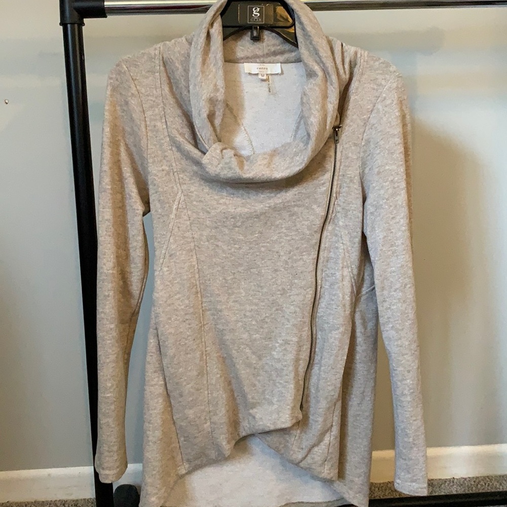 Side zip sweatshirt